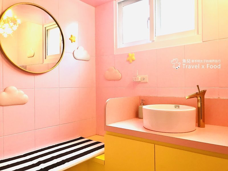 浮誇粉嫩版～兔子迷宮礁溪浴場｜午茶喔伊係，網美集散地，拍好拍滿真有趣 @魚兒 x 牽手明太子的「視」界旅行