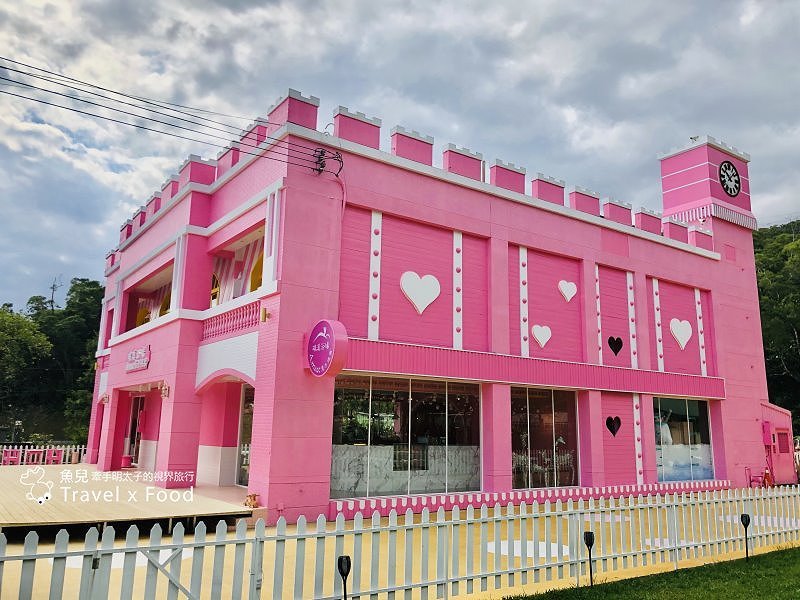 浮誇粉嫩版～兔子迷宮礁溪浴場｜午茶喔伊係，網美集散地，拍好拍滿真有趣 @魚兒 x 牽手明太子的「視」界旅行