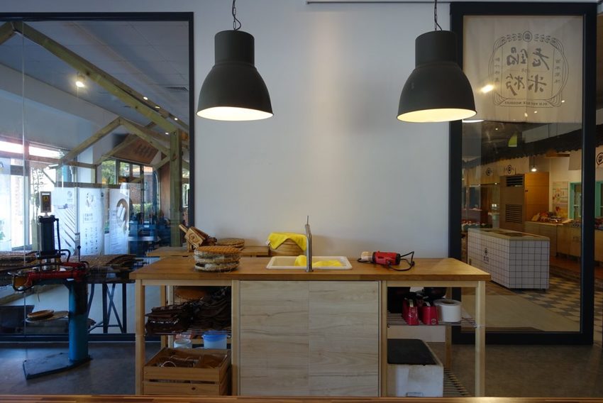 【新竹香山】「老鍋休閒農莊（百年老店/米粉DIY/親子共學手作體驗/田間生態觀察/沙坑.溜滑梯/十七公里海岸線末端）」