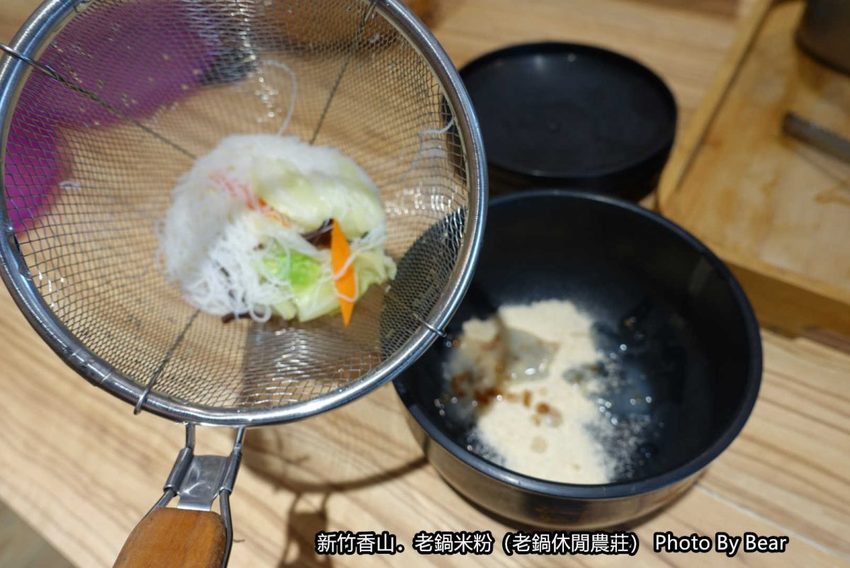 【新竹香山】「老鍋休閒農莊（百年老店/米粉DIY/親子共學手作體驗/田間生態觀察/沙坑.溜滑梯/十七公里海岸線末端）」