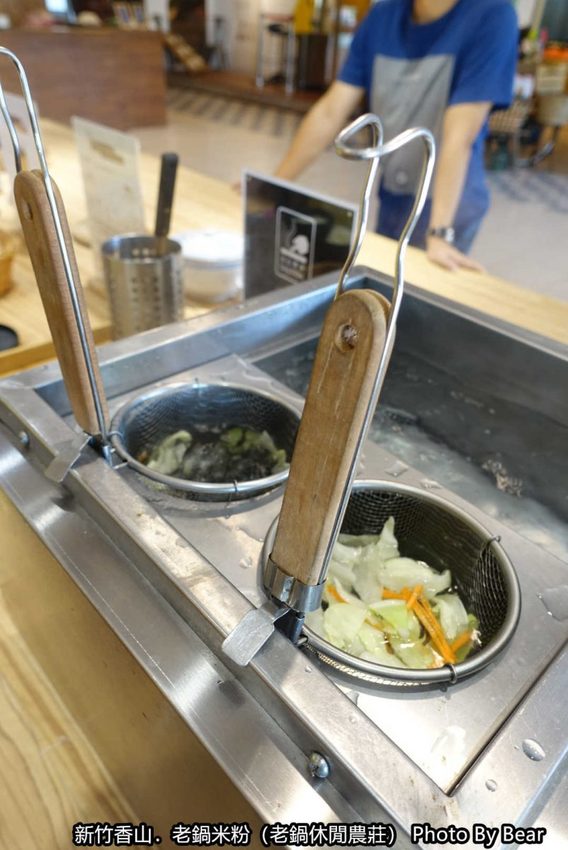 【新竹香山】「老鍋休閒農莊（百年老店/米粉DIY/親子共學手作體驗/田間生態觀察/沙坑.溜滑梯/十七公里海岸線末端）」