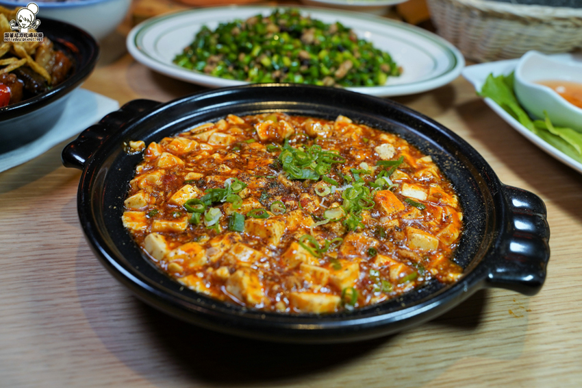 南部首間 時時香RICE BAR,新潮創意中式料理、聚餐推薦|高雄夢時代店 - 跟著尼力吃喝玩樂&親子生活