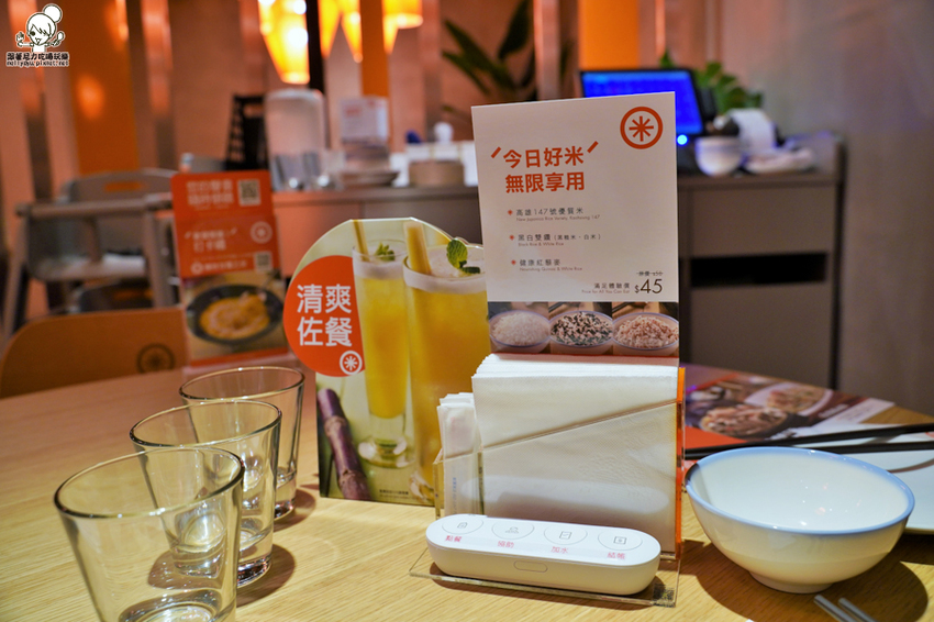 南部首間 時時香RICE BAR,新潮創意中式料理、聚餐推薦|高雄夢時代店 - 跟著尼力吃喝玩樂&親子生活
