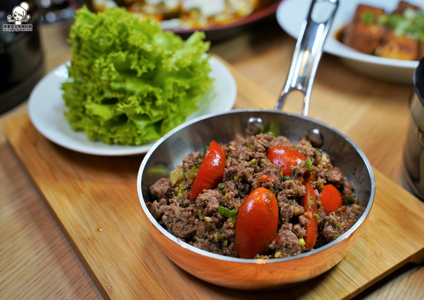 南部首間 時時香RICE BAR,新潮創意中式料理、聚餐推薦|高雄夢時代店 - 跟著尼力吃喝玩樂&親子生活