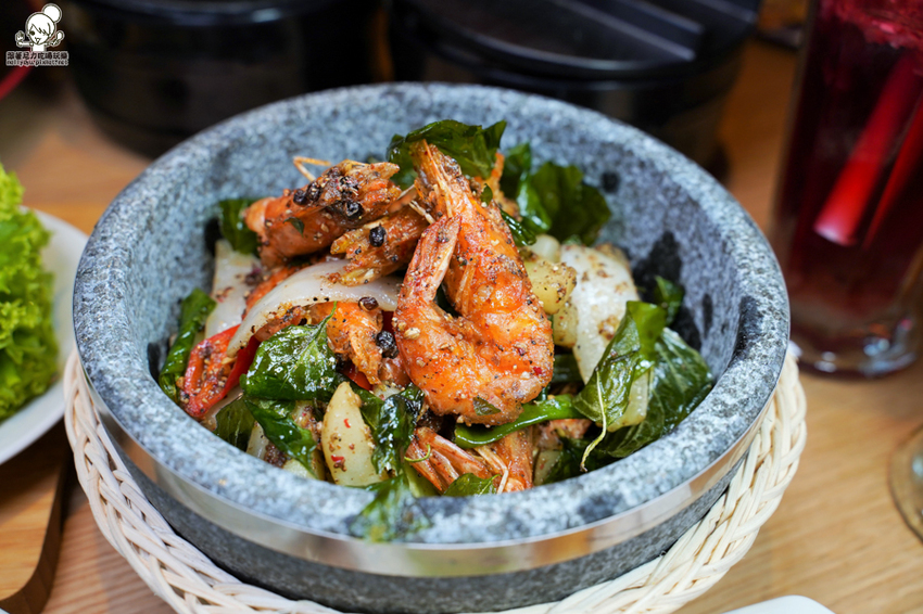 南部首間 時時香RICE BAR,新潮創意中式料理、聚餐推薦|高雄夢時代店 - 跟著尼力吃喝玩樂&親子生活