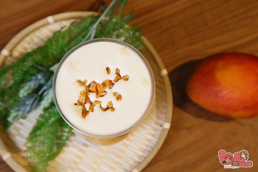 【台南飲料】芒果界的五月天！竟然在這一杯就能一次喝到：小良田·飲品店 - 熱血玩台南。跳躍新世界