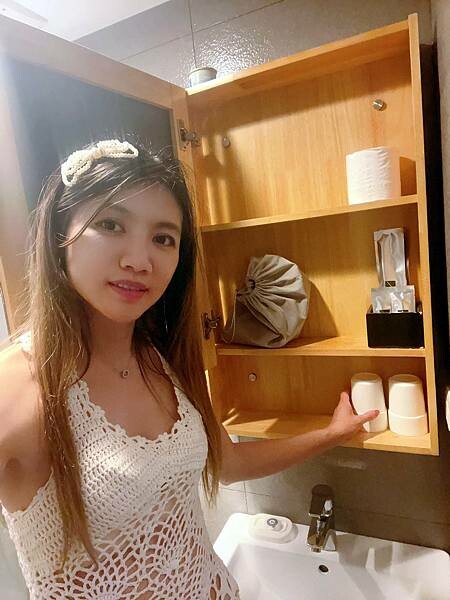 【旅店推薦】台北旅館必推，五鐵共構交通方便，吃喝選項超多，約