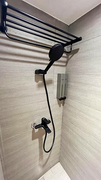 【旅店推薦】台北旅館必推，五鐵共構交通方便，吃喝選項超多，約