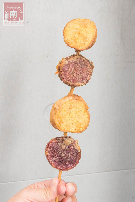 【台南美食】台南人氣美食串炸｜台南本土新鮮溫體雞肉｜來自日本京都神秘炸粉｜涼了都好吃~~京都輔炸雞 - 南人幫