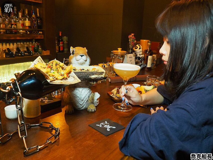 超隱密主題酒吧!Captain Joker 喬克船長,老茶酒配一夜干料理,還得找對方式才能進入~
