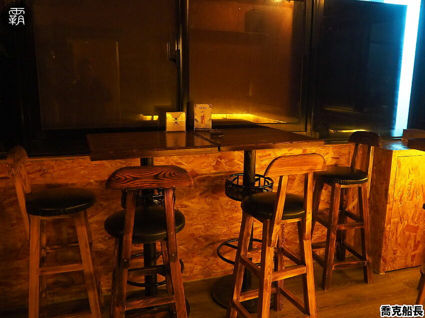 超隱密主題酒吧!Captain Joker 喬克船長,老茶酒配一夜干料理,還得找對方式才能進入~