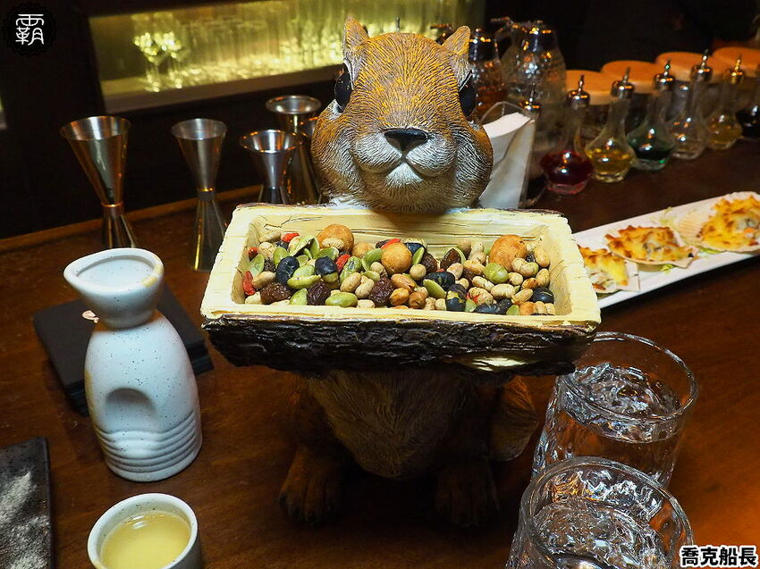 超隱密主題酒吧!Captain Joker 喬克船長,老茶酒配一夜干料理,還得找對方式才能進入~