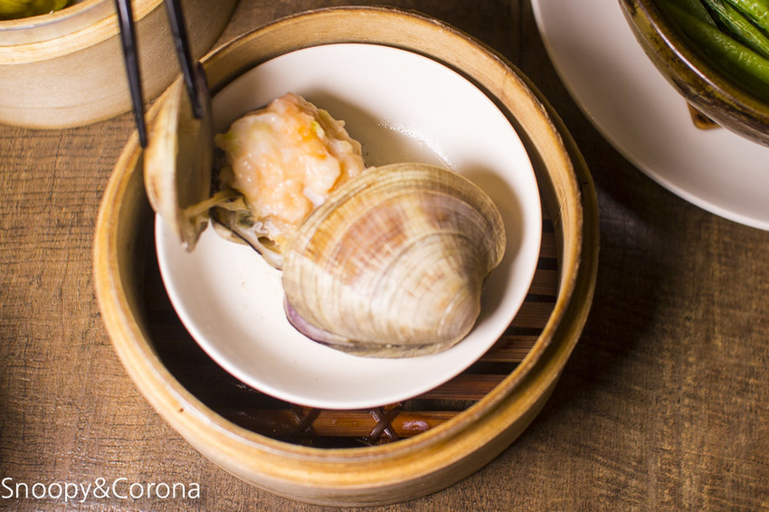 【台北美食】三創美食｜台北港式飲茶｜港點大師～季節限定鮮蒸大閘蟹、川味帶勁小龍蝦粉絲煲