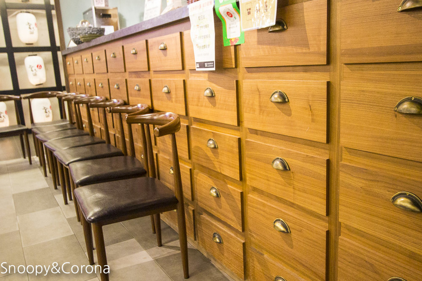 【台北美食】三創美食｜台北港式飲茶｜港點大師～季節限定鮮蒸大閘蟹、川味帶勁小龍蝦粉絲煲