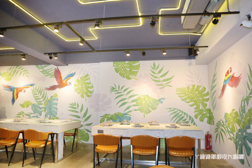 新竹巨城附近平價火鍋推薦鍋工館！單人鍋最便宜只要280元！湯頭免費試喝、貝殼一把抓