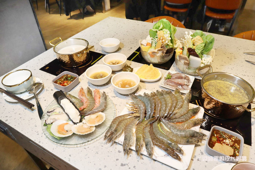 新竹巨城附近平價火鍋推薦鍋工館！單人鍋最便宜只要280元！湯頭免費試喝、貝殼一把抓