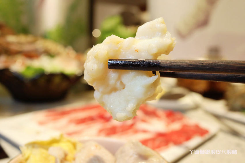 新竹巨城附近平價火鍋推薦鍋工館！單人鍋最便宜只要280元！湯頭免費試喝、貝殼一把抓