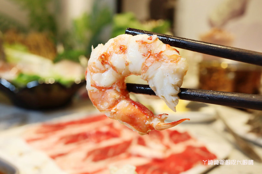 新竹巨城附近平價火鍋推薦鍋工館！單人鍋最便宜只要280元！湯頭免費試喝、貝殼一把抓