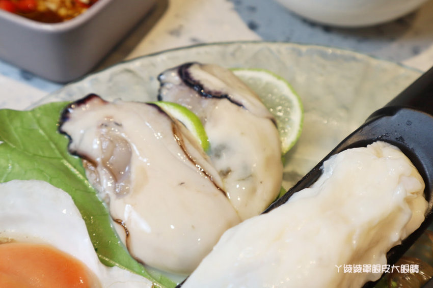 新竹巨城附近平價火鍋推薦鍋工館！單人鍋最便宜只要280元！湯頭免費試喝、貝殼一把抓