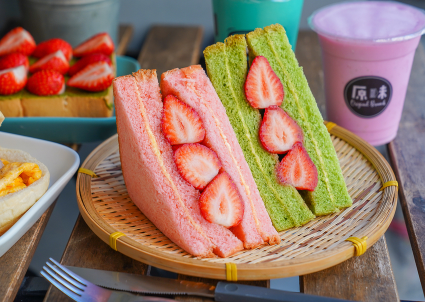 [高雄早餐推薦]原味輕食早餐-最強草莓季輕食!繽紛甜蜜雙色草莓三明治~ @美食好芃友