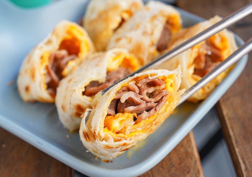 [高雄早餐推薦]原味輕食早餐-最強草莓季輕食!繽紛甜蜜雙色草莓三明治~ @美食好芃友