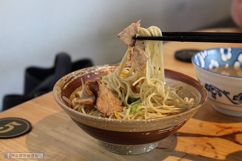 義成伯麵店 (23).JPG
