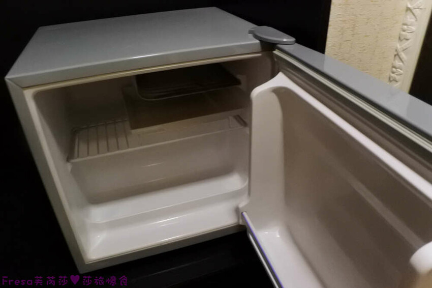 新北飯店【金色年代旅店】府中捷運站板橋後站商圈.高樓層遠眺市景.寬敞房型附早餐│府中商圈│板橋飯店 - Fresa芙芮莎♥莎旅憶食