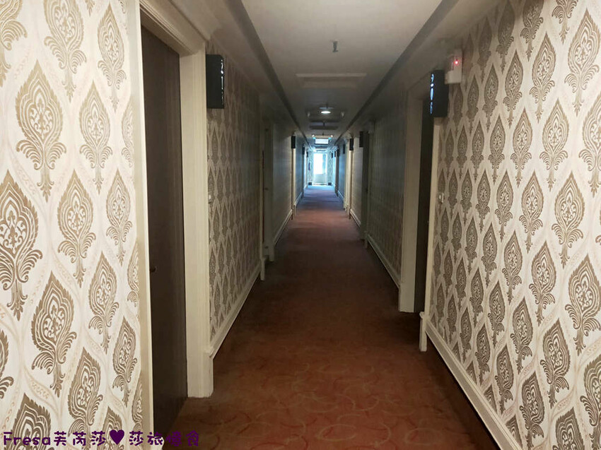 新北飯店【金色年代旅店】府中捷運站板橋後站商圈.高樓層遠眺市景.寬敞房型附早餐│府中商圈│板橋飯店 - Fresa芙芮莎♥莎旅憶食