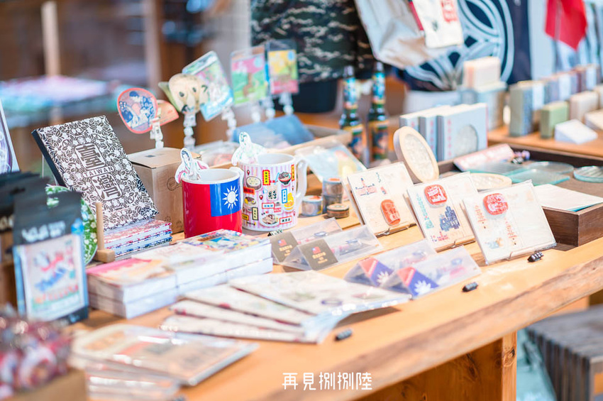 ｜高雄景點｜再見捌捌陸－臺灣眷村文化園區，全台規模最大的海軍眷村，一起進入完整保留的明德新村 - Hallo！Im 婷兒