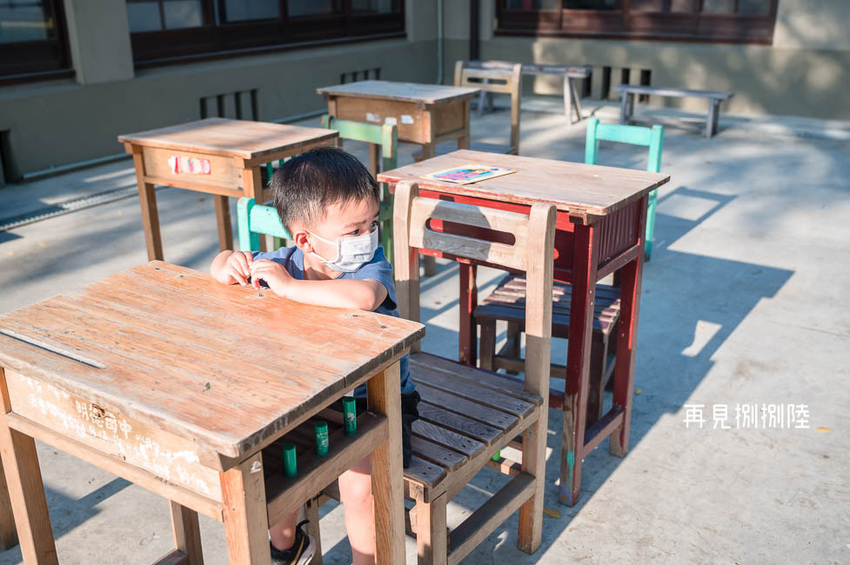 ｜高雄景點｜再見捌捌陸－臺灣眷村文化園區，全台規模最大的海軍眷村，一起進入完整保留的明德新村 - Hallo！Im 婷兒