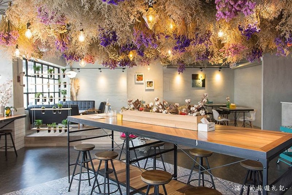 花蓮 景點 拍照 打卡 文青 網紅 懶人包 奇幻地咖啡館 / WalkerLand窩客島提供 花蓮 景點 拍照 打卡 文青 網紅 懶人包 奇幻地咖啡館 / WalkerLand窩客島提供