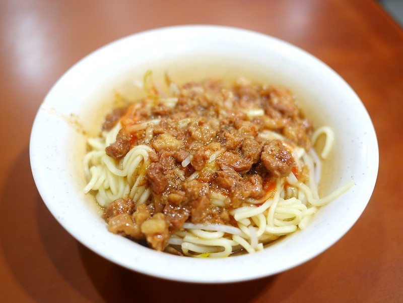 美食窩客 熊寶小榆 曾在「古意擔仔麵」