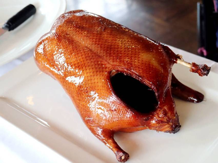 美食窩客 ifunny艾方妮 推薦的「六福客棧金鳳廳」