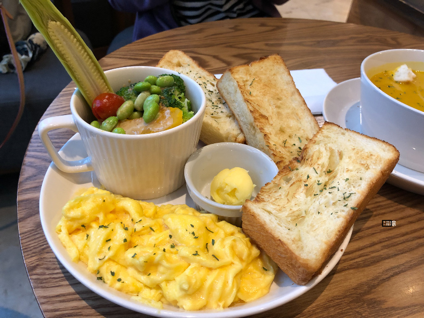 美食窩客 下班一顆粽 曾在「冉冉生活經貿門市」