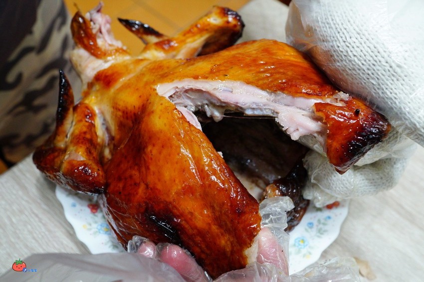 美食窩客 小芝芝-雞不擇食玩樂BLOG~推薦「家之香脆皮烤鴨」