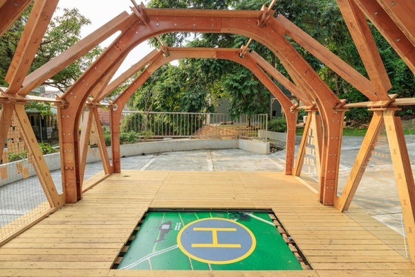 旅遊部落客 好景點 曾在「「柏林小徑」與「齊柏林飛坪」」 旅遊部落客 好景點 曾在「「柏林小徑」與「齊柏林飛坪」」