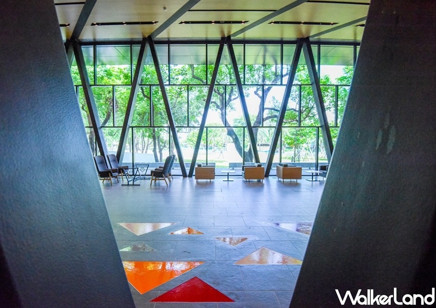 屏東景點「屏東縣立圖書館」 / WalkerLand窩客島整理提供 未經許可不可轉載 屏東景點「屏東縣立圖書館」 / WalkerLand窩客島整理提供 未經許可不可轉載