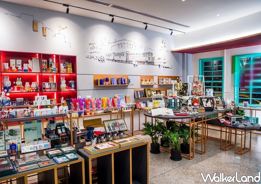 誠品書店嘉義市立美術館期間限定店 / WalkerLand窩客島整理提供 未經許可不可轉載 誠品書店嘉義市立美術館期間限定店 / WalkerLand窩客島整理提供 未經許可不可轉載