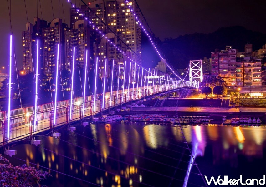 新店碧潭「虹彩幸福碧潭」光雕秀 / WalkerLand窩客島整理提供 未經許可不可轉載