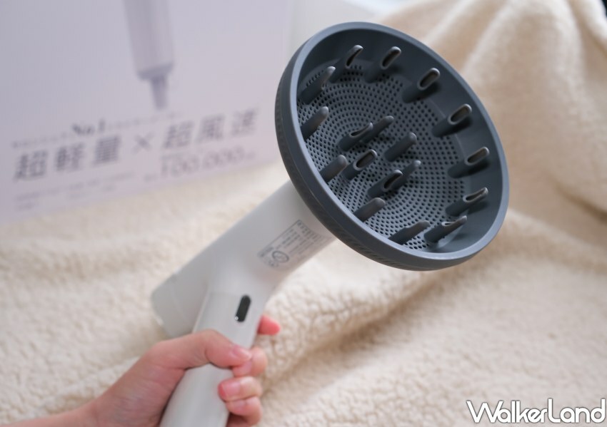 TESCOM「BLDC專業級負離子吹風機TD880ATW」/ WalkerLand窩客島整理提供 未經同意不可轉載