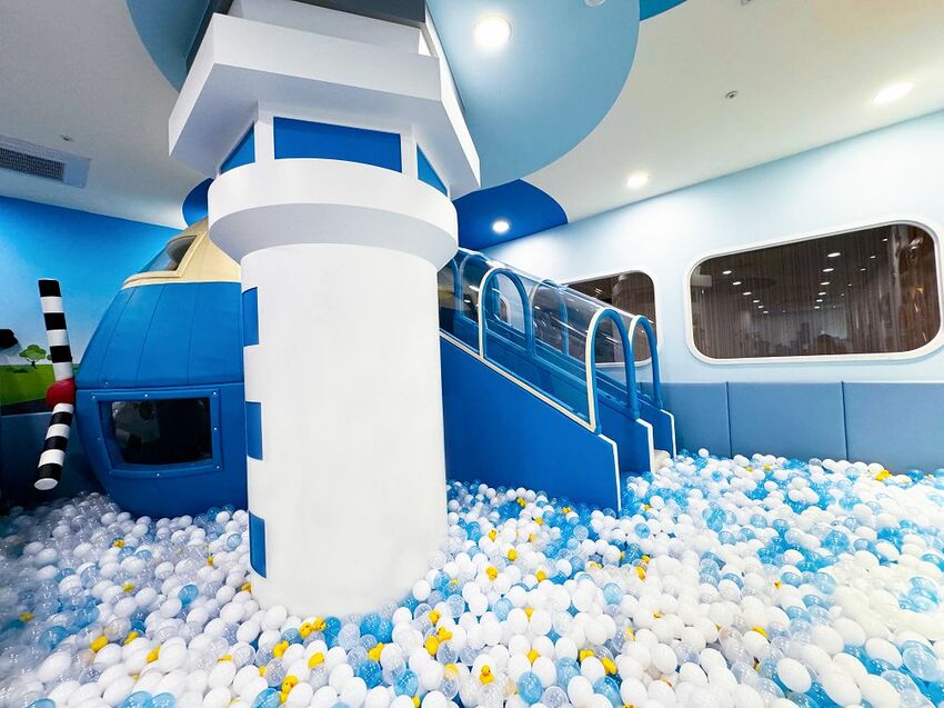 承億小鴨有私人艇、華園與千隻小鴨共游、高雄漢來小鴨美食秀