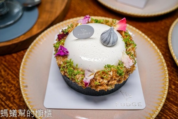 網美系台中甜點推薦:Fudge 法奇/ WalkerLand窩客島整理提供 未經許可不可轉載 網美系台中甜點推薦:Fudge 法奇/ WalkerLand窩客島整理提供 未經許可不可轉載