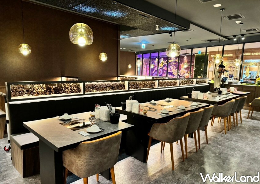 火鍋吃到飽「圍圍爐爐 ATT4FUN」 / WalkerLand窩客島整理提供 未經許可不可轉載。 火鍋吃到飽「圍圍爐爐 ATT4FUN」 / WalkerLand窩客島整理提供 未經許可不可轉載。