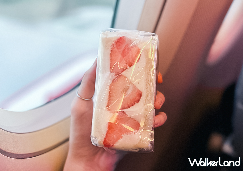 ▲日本成田機場第二航廈必吃「FRUIT PARLOR Mi’z」​​​​​​​推薦菜單：草莓三明治​​​​​​​ ¥1,650 / WalkerLand窩客島 蕭芷琳 拍攝