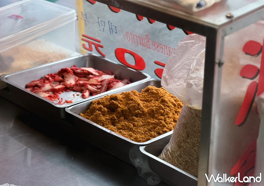 ▲基隆潤餅推薦「現做潤餅」更有網友在Google評論上分享，這家間是心目中的第一名潤餅 / WalkerLand窩客島 蕭芷琳 拍攝