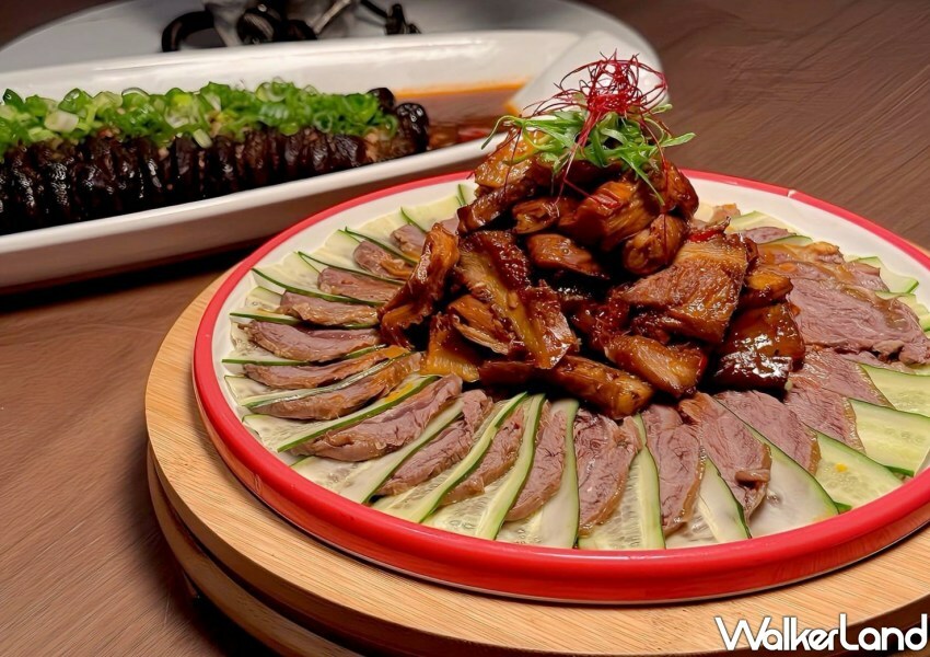 ▲春韭「牛轉乾坤」牛腱以滷汁與柚香泰醬醃透 / WalkerLand窩客島 鄭雅之 拍攝 ▲春韭「牛轉乾坤」牛腱以滷汁與柚香泰醬醃透 / WalkerLand窩客島 鄭雅之 拍攝