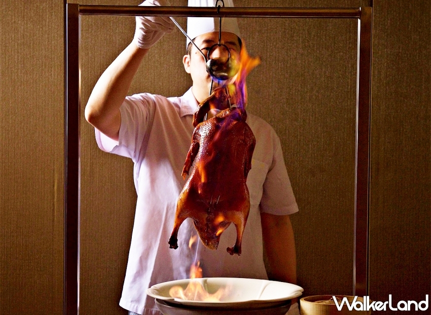 火焰燒鵝四吃!潮品集潮坊 波霸珍奶蛋塔 香檳明蝦球,信義區美食清單。 火焰燒鵝四吃!潮品集潮坊 波霸珍奶蛋塔 香檳明蝦球,信義區美食清單。