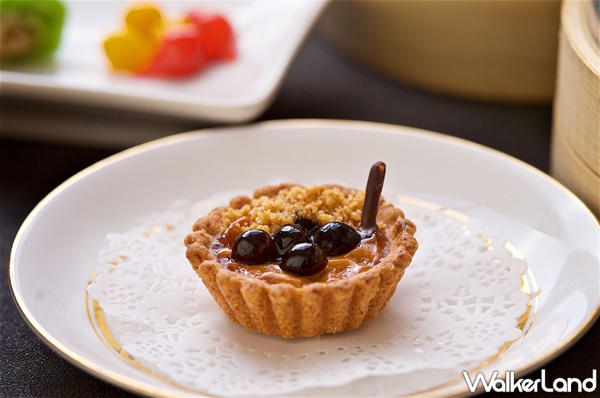 火焰燒鵝四吃!潮品集潮坊 波霸珍奶蛋塔 香檳明蝦球,信義區美食清單。 火焰燒鵝四吃!潮品集潮坊 波霸珍奶蛋塔 香檳明蝦球,信義區美食清單。