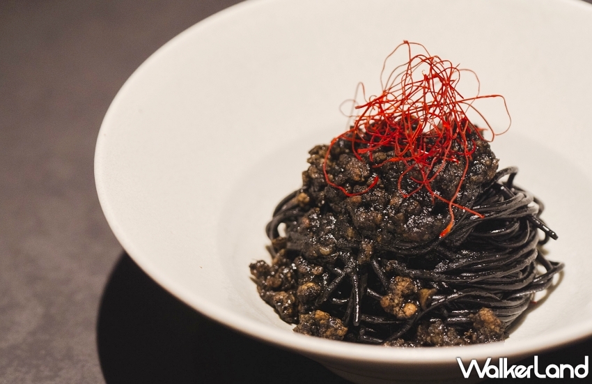 ▲inari 朱雀咖喱推出414黑色情人節！重生系咖哩一個人也值得慶祝 / inari、朱雀咖喱提供、WalkerLand窩客島整理