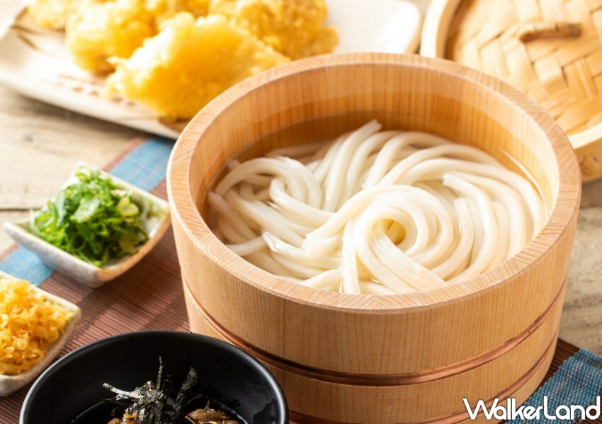 ▲丸亀製麵誠品松菸開幕，滿300元就送5張釜揚烏龍麵兌換券 / 丸亀製麵 提供、WalkerLand窩客島整理